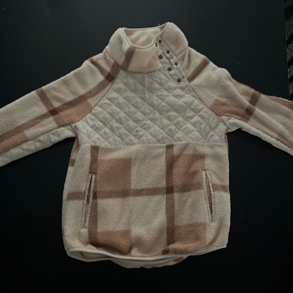 Pink Lily Jacket, Size Small, Colors White, Tan, And Shades Of Pink